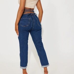 BNWT Fashion Nova Tie back boyfriend jeans